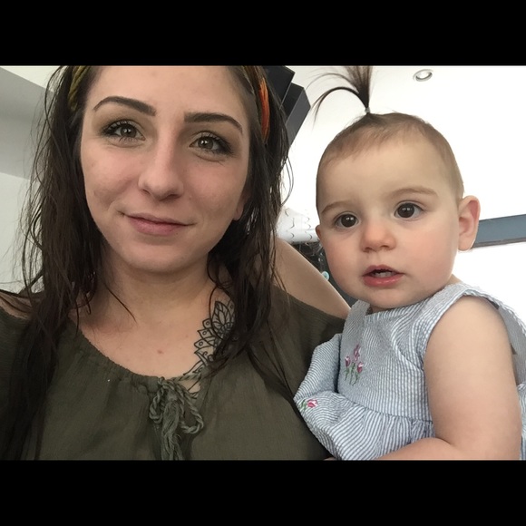 Meet your Posher, Nico - Picture 2 of 3